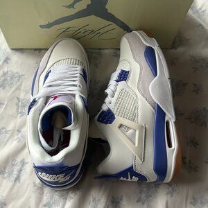 Air Jordan 4 Sapphire Blue Sneakers